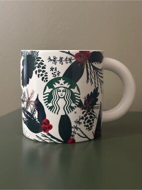 Starbucks Cup / Mug Holiday Collection Berries Fir Leaves 2021 Pinecones Ceramic